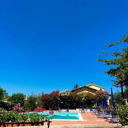 Cardinal Girolamo Farm stay *
