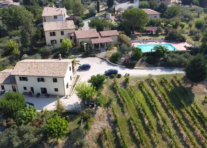 Cardinal Girolamo Séjour à la ferme Montefalco