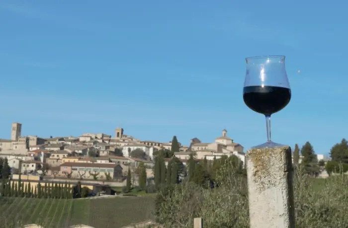 Gospodarstwo agroturystyczne Cardinal Girolamo *